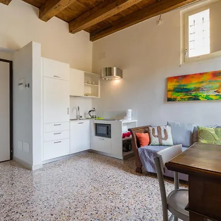 Gaetanotrezza14 アパート *